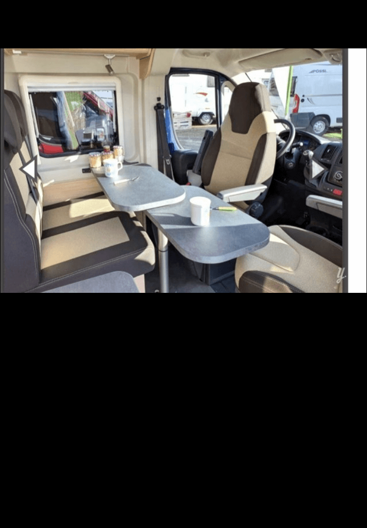 camping-car POSSL ROADCAR 540  intérieur / coin salon
