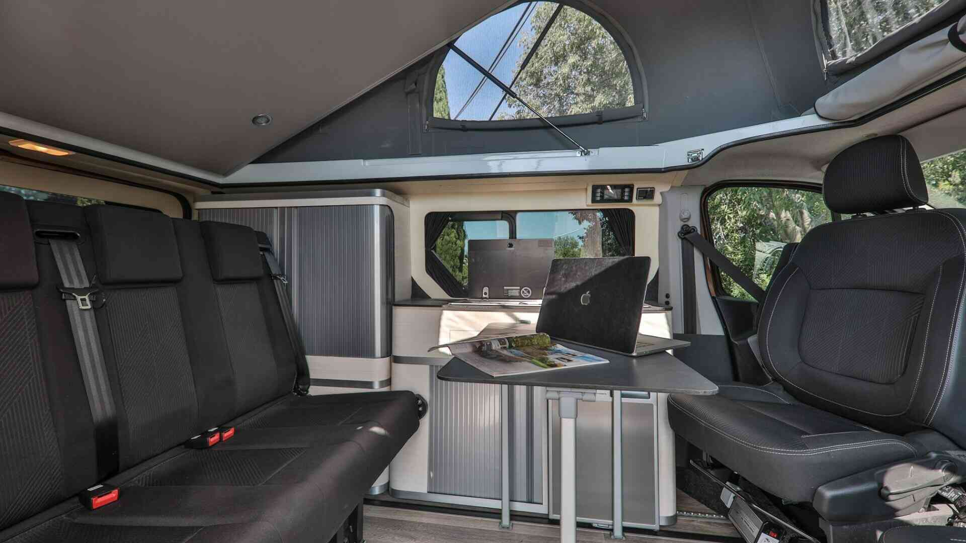 camping-car RENAULT KLUBBER (PRO)  intérieur / coin salon