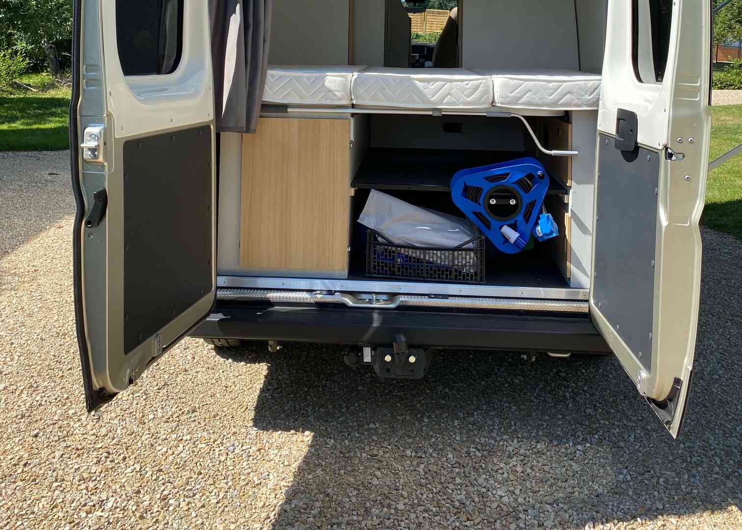 camping-car FONT VENDOME LEADER CAMP  intérieur / couchage principal