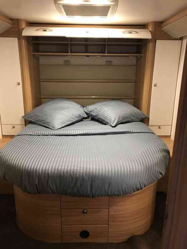 camping-car HYMER CLASSIC I 698  intérieur / autre couchage