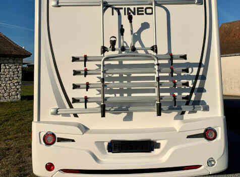 camping-car ITINEO  SB 740  intérieur