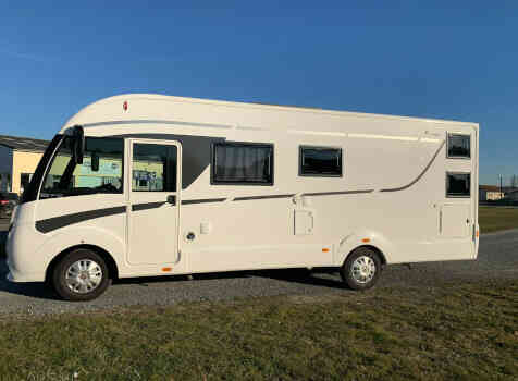 camping-car ITINEO  SB 740  extérieur / latéral droit