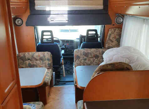 camping-car ADRIA 670 DK  intérieur  