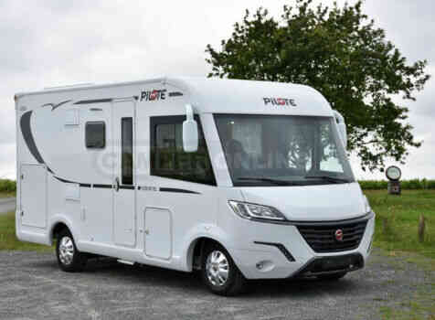 camping-car Mon super véhicule De location  extérieur / latéral droit