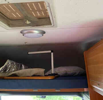 camping-car SIRIO 599  intérieur / couchage principal