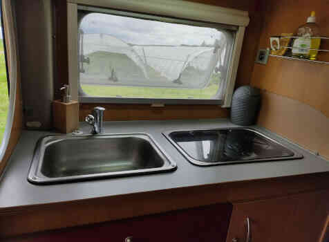camping-car MOOVEO I 716  intérieur  / coin cuisine