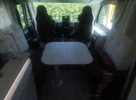 camping-car BENIMAR 967 AMPHITRYON 967  intérieur / coin salon