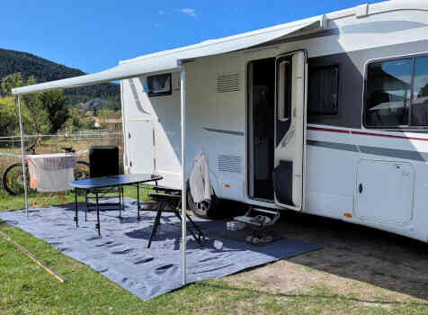 camping-car RAPIDO 896 F  extérieur / latéral droit