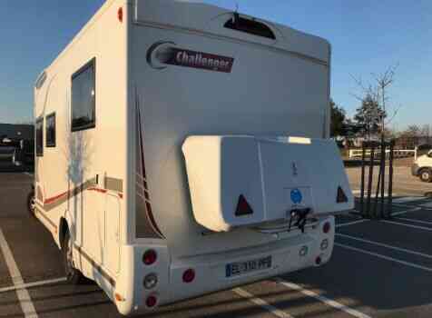 camping-car CHALLENGER 288 EB MAGEO  extérieur / arrière