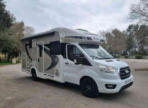 camping-car CHAUSSON 640 TITANIUM PREMIUM  extérieur / face avant