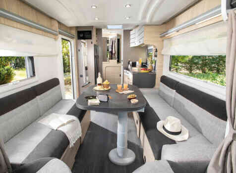 camping-car CHAUSSON 640 TITANIUM PREMIUM  intérieur / coin salon