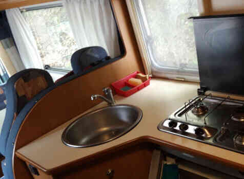 camping-car CI CARIOCA 40  intérieur  / coin cuisine