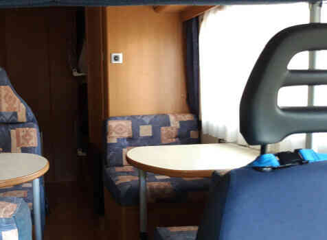 camping-car CI CARIOCA 40  intérieur / coin salon