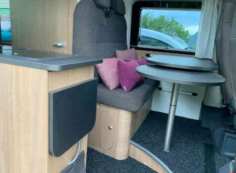 camping-car ADRIA TWIN 640 SL   intérieur / coin salon