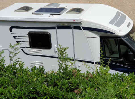 camping-car HYMER VAN PREMIUM 50  extérieur / latéral gauche