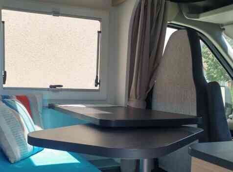 camping-car CHAUSSON S 514 FIRST LINE  intérieur / coin salon