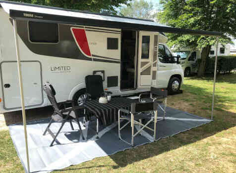 camping-car BURSTNER LYSEO TD 732 Limited Edition   extérieur / face avant