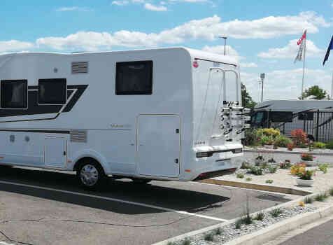 camping-car ADRIA MATRIX 650 SC   extérieur / latéral gauche