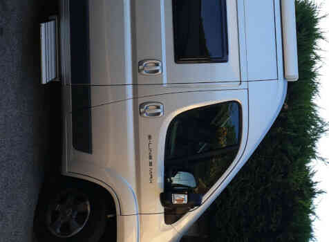 camping-car MC LOUIS MENFYS   extérieur / latéral droit