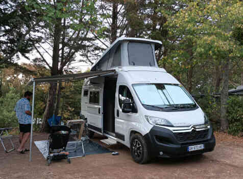 camping-car POSSL GLOBECAR SUMMIT  extérieur / latéral droit