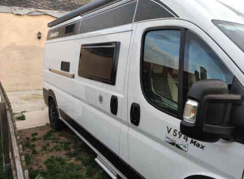 camping-car CHAUSSON V 594 MAX   extérieur / latéral gauche