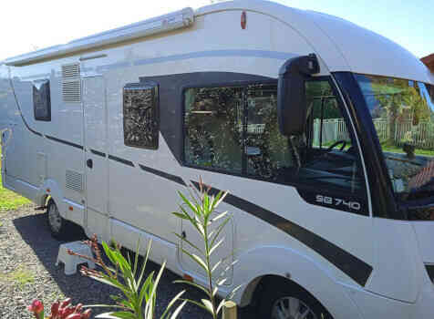 camping-car ITINEO SB 740  extérieur / latéral droit