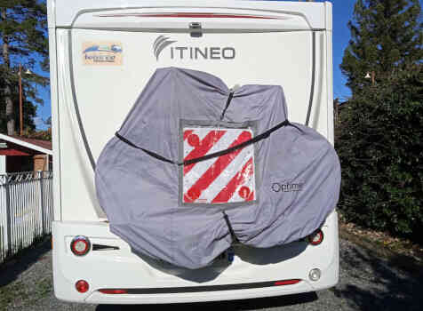 camping-car ITINEO SB 740  extérieur / arrière