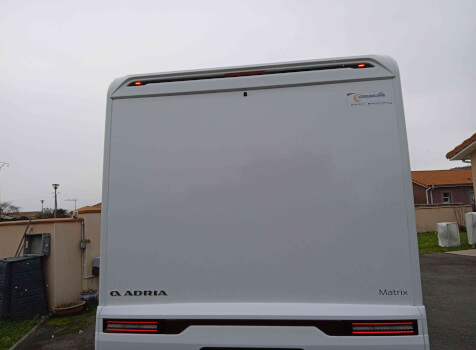 camping-car ADRIA MATRIX 670 DL PLUS  extérieur / arrière