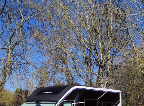 camping-car CHAUSSON X550  extérieur / latéral droit