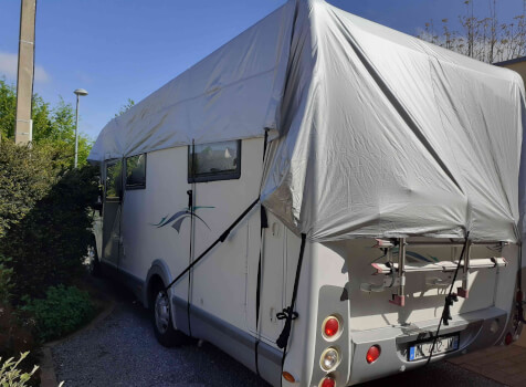 camping-car CHAUSSON WELCOM 78  extérieur / latéral gauche