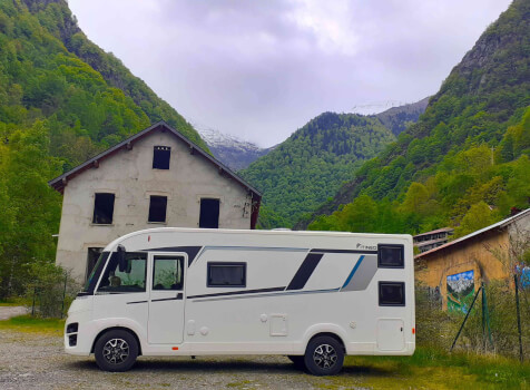 camping-car ITINEO CS 660  extérieur / latéral gauche