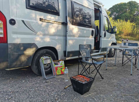camping-car POSSL 2 WIN  extérieur / latéral droit
