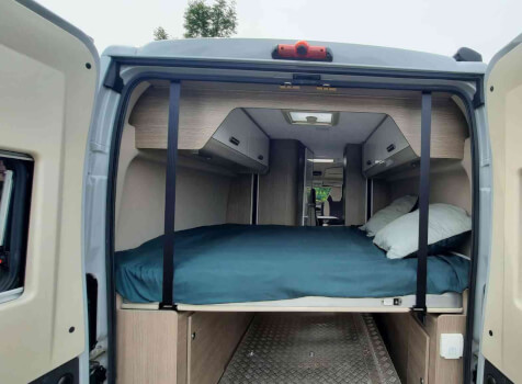camping-car CHALLENGER V210  extérieur / arrière