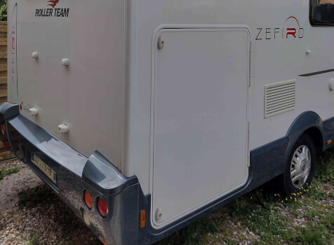 camping-car ROLLER TEAM ZEFIRO  extérieur / latéral droit