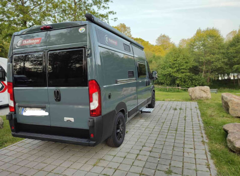 camping-car CHALLENGER V 114 ROAD Edition VIP  extérieur / arrière