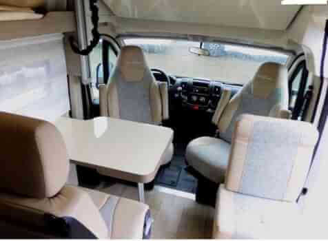 camping-car FONT VENDOME TERRA VAN  intérieur / coin salon