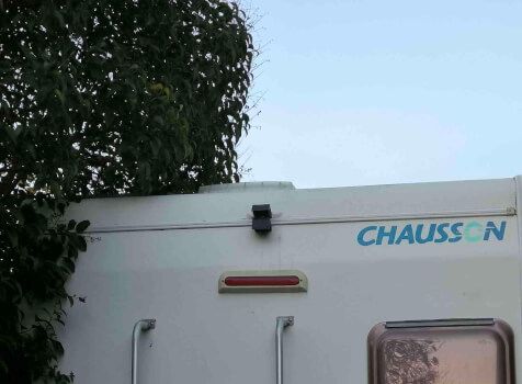 camping-car CHAUSSON WELCOME  extérieur / arrière