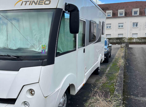 camping-car ITINEO FB 600  extérieur / latéral gauche