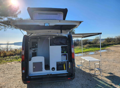 camping-car FONT VENDOME AUTOCAMP XL  extérieur / latéral droit