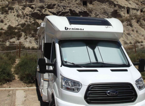 camping-car BENIMAR TESSORO 496  extérieur / face avant
