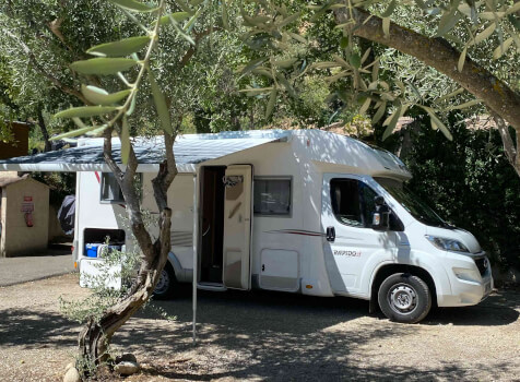 camping-car RAPIDO 676 FF  extérieur / face avant