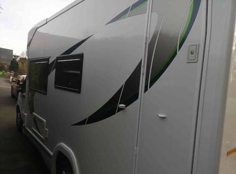 camping-car CHAUSSON 610 SPECIAL EDITION  extérieur / latéral droit