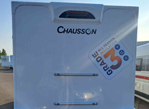 camping-car CHAUSSON  extérieur / arrière