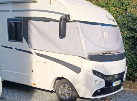 camping-car ITINEO SB  extérieur / face avant