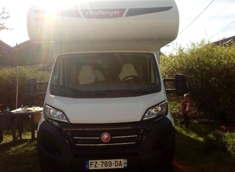 camping-car CHALLENGER C256 STAR EDITION  extérieur / face avant