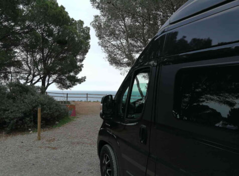 camping-car HYMER FREE 602  extérieur / latéral gauche