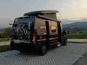 camping-car HYMER FREE 602  extérieur / latéral droit