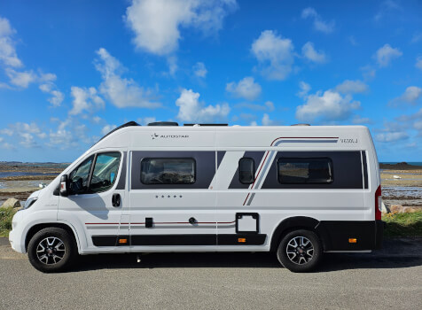 camping-car AUTOSTAR V 630 LJ DESIGN EDITION  extérieur / latéral gauche