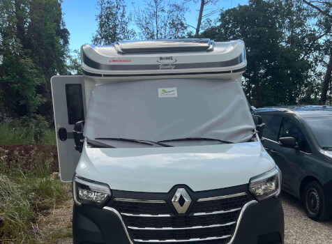 camping-car MC LOUIS YEARLING 83  extérieur / face avant