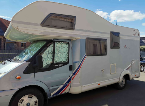 camping-car TEC FREETEC  extérieur / arrière